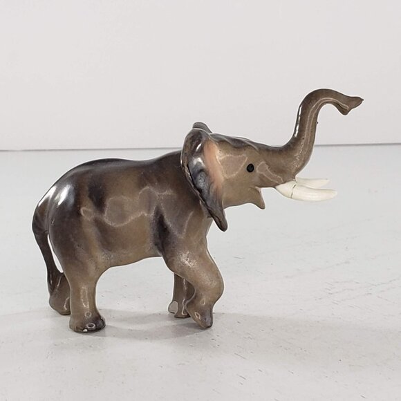 Hagen Renaker Mama Elephant Trunk Up Lucky Matte Miniature Figurine *Repaired* - Picture 1 of 8